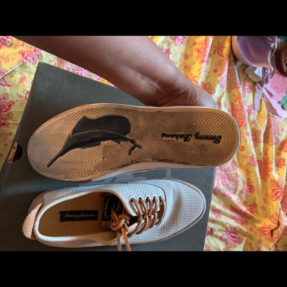 Tommy Bahama Relax Kona Suede Bone Lace-up perforated sneakers Men size 9 - Picture 3 of 6